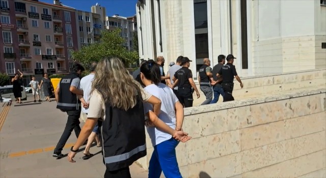 Edremitte göçmen kaçaklığı operasyonunda 5 organizatör tutuklandı