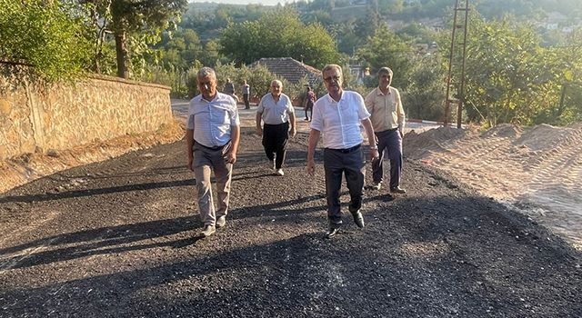 Ellek’te asfaltlama çalışmaları sürüyor