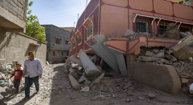 Fastaki deprem felaketinde can kaybı 820ye, yaralı sayısı 672ye yükseldi