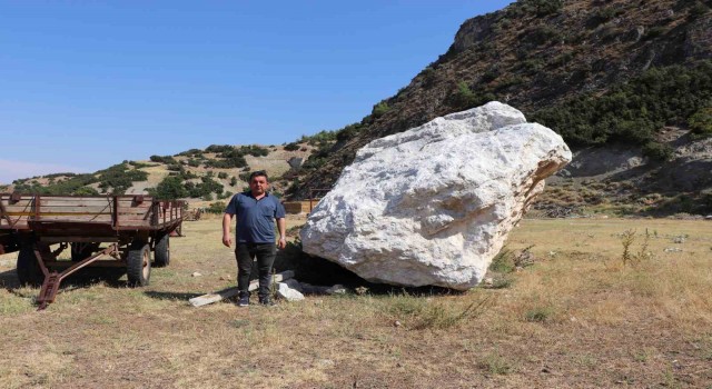 Futbol sahası taş sahasına döndü