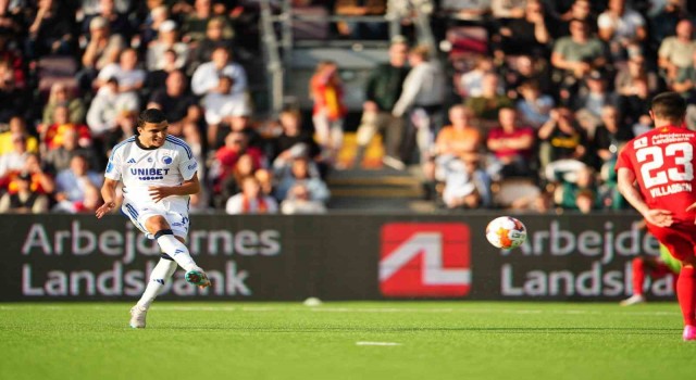 Galatasaray ve Fenerbahçenin Avrupadaki rakipleri yenişemedi