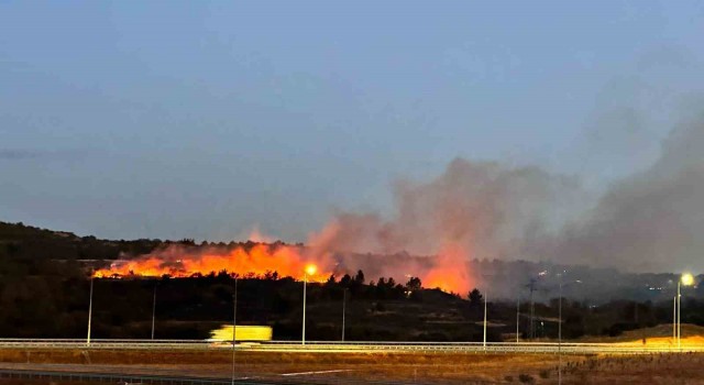 Geliboluda askeri alandaki yangın kısmen kontrol altına alındı