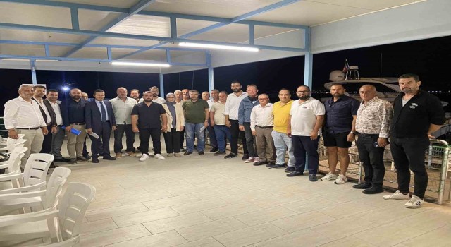 Güzelçamlıda toplanan balıkçılar sorunlarına çözüm istedi