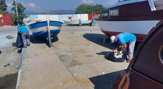 Hatay Büyükşehir Belediyesi, 7 ilçede deniz kıyılarını temizliyor