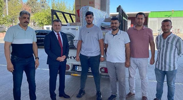 Hatay'da 100 depremzede nişanlı çifte toplu düğün