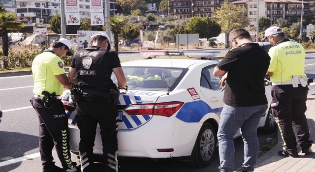 Hızlı sürücüler radara takıldı