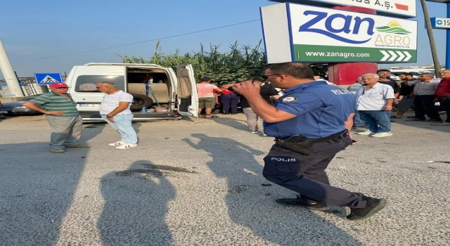 İşçi servisi ile otomobil çarpıştı: 15 yaralı