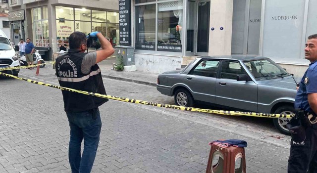 İzmirde husumetlisinin sokak ortasında vurduğu şahıs ağır yaralandı