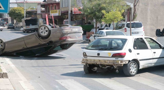 Kahramanmaraşta trafik kazası güvenlik kamerasında