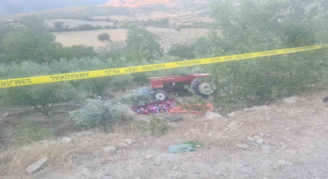 Karamanda traktör bahçeye devrildi: 2 ölü, 1 yaralı