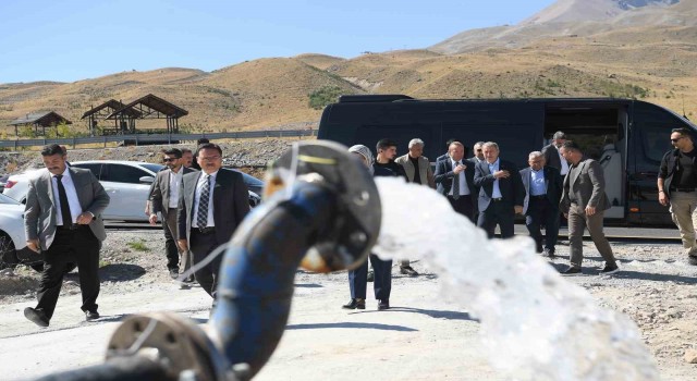 Kayseri protokolünün Erciyeste jeotermal sevinci: Hayallerimize kavuştuk, sıcak suyu bulduk