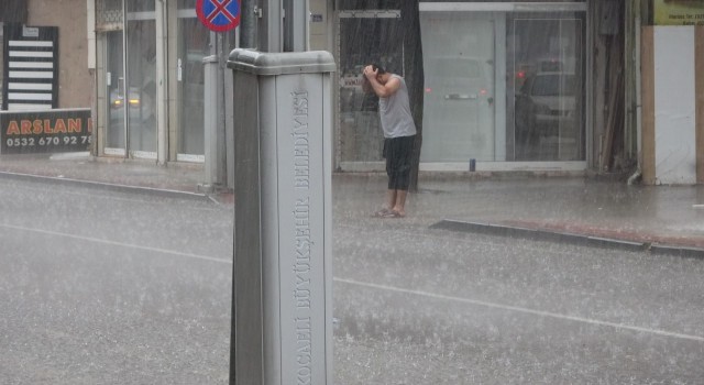 Kocaelide sağanak etkili oldu