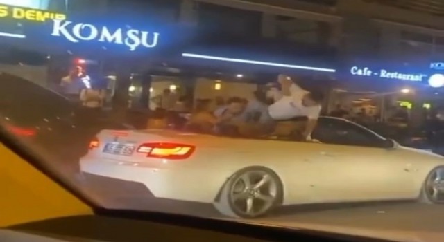 Kuşadasında Ne baktın dayağı