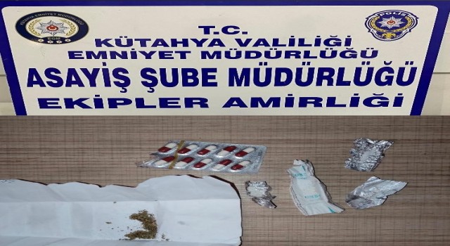 Kütahyada bekçiler bir kişinin üzerinde uyuşturucu madde ele geçirdi