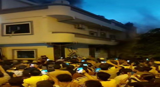 Libyalılar sel felaketinin yaşandığı Dernada yetkilileri protesto etti