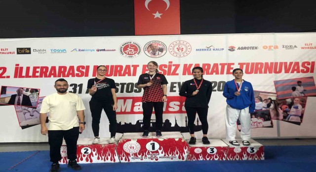 Manisa BBSK Karate Takımı, Murat Eşsiz Karate Turnuvasını 11 madalya ile tamamladı
