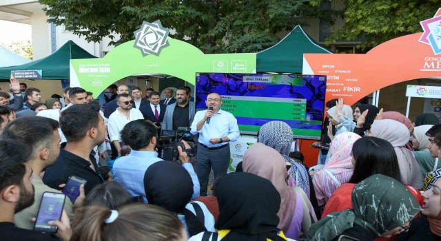 Meramdan üniversite gençliğine destek