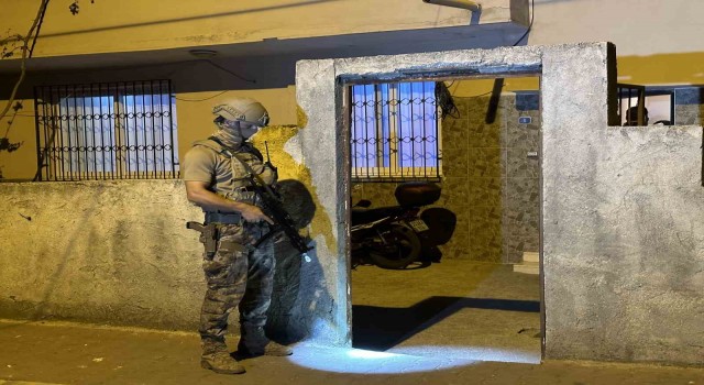Mersinde PKK/KCK destekçilerine operasyon: 12 gözaltı