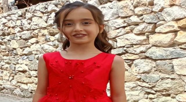 Minik Ravza, trafik kazasında hayatını kaybetti