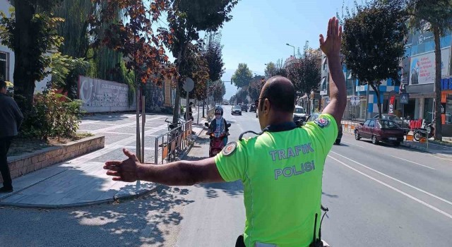 Motosiklet sürücüleri cezadan kurtulamadı
