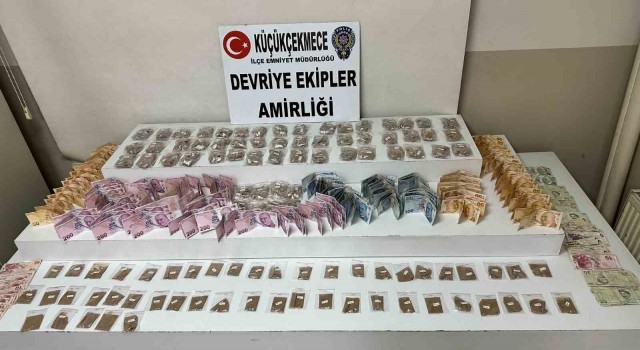 Motosikletle uyuşturucu ticareti polise takıldı