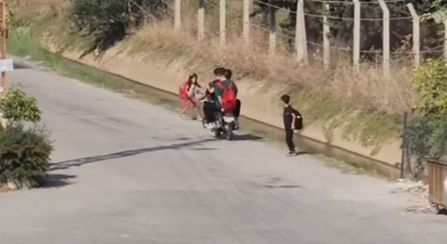 Motosikletli Öğrenciler İlkokul Öğrencilerini Korkuttu