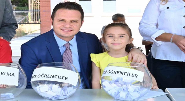 Muğlada minik öğrencilerin şubeleri kura ile belirlendi