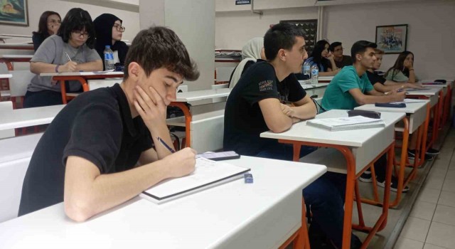 Okullar açılırken ailelere rol model olun uyarısı