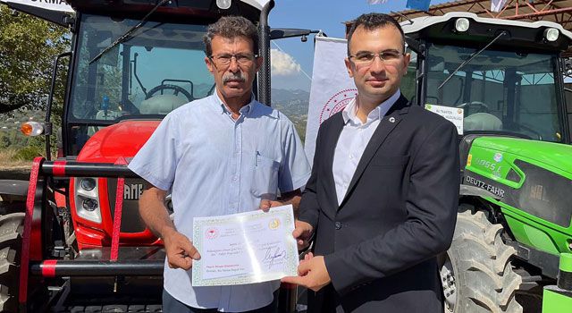 Orman köylülerine traktör desteği
