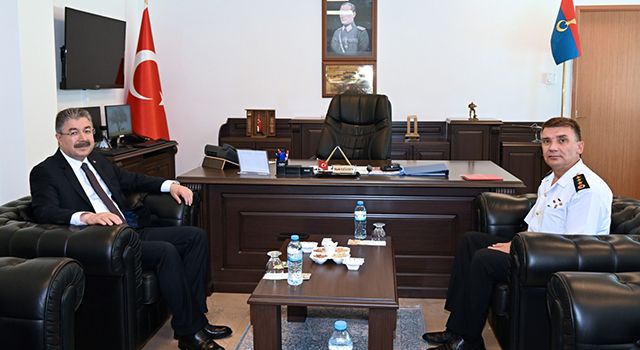 Osmaniye Valisi, İl Jandarma Komutanı'nı Ziyaret Etti