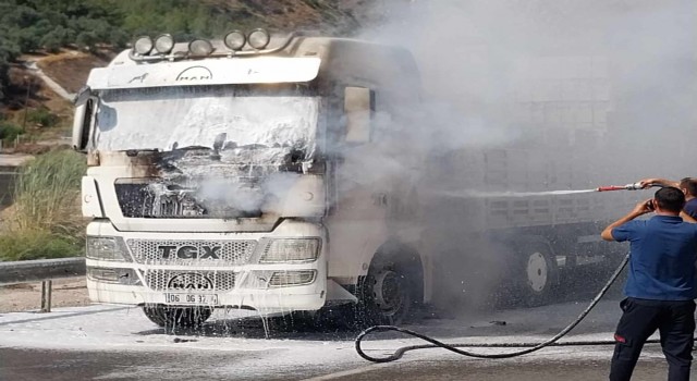 Osmaniyede tırda çıkan yangın söndürüldü