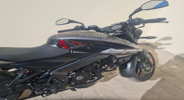 Park halindeki motosiklet çalındı