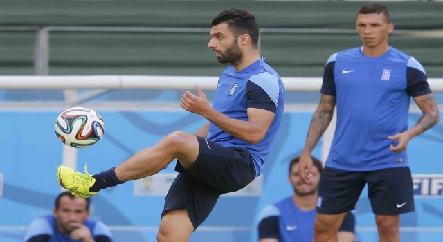 Pendiksporda, Georgios Tzavellasın sözleşmesi ailevi nedenlerinden dolayı feshedildi