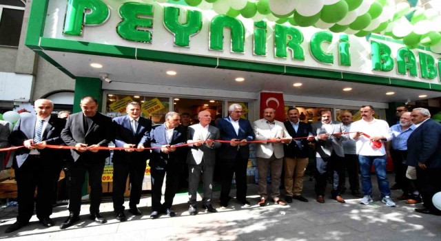 Peynirci Baba Erzurumda 151nci şubesini hizmete açtı