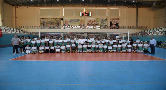 Salihlide yaz spor kursları sertifika töreniyle son buldu