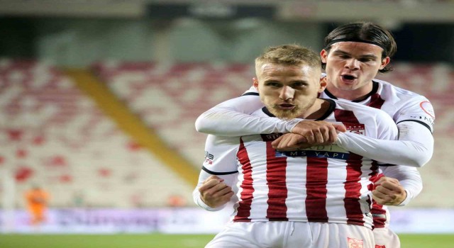 Sivassporda Samu Saiz gol sayısını 2ye çıkardı