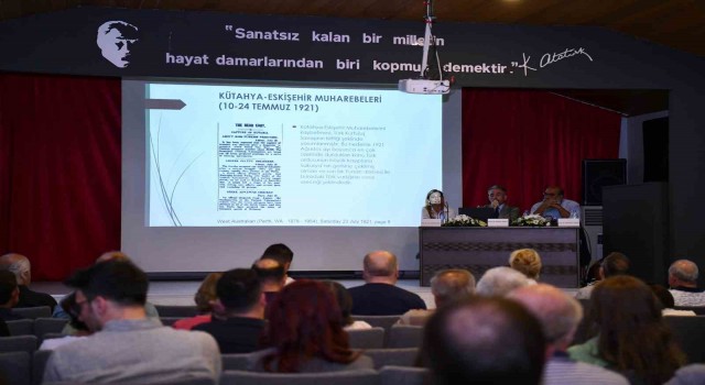 Tepebaşında Cumhuriyet ve Eskişehir konferansı