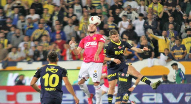 Trendyol Süper Lig: MKE Ankaragücü: 0 - Fenerbahçe: 0 (Maç devam ediyor)