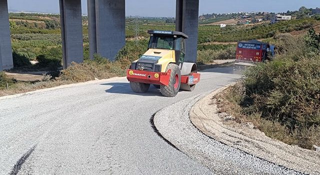 Tüm mahallelerde yol, asfalt ve kaldırım çalışmaları devam ediyor
