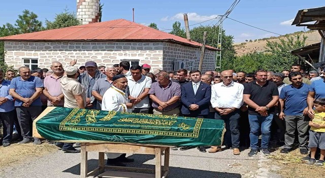 Tuncelide cansız bedeni suda bulanan şahıs toprağa verildi