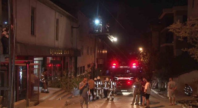 Ümraniyede bir tinerci mobilya imalat atölyesini ateşe verdi