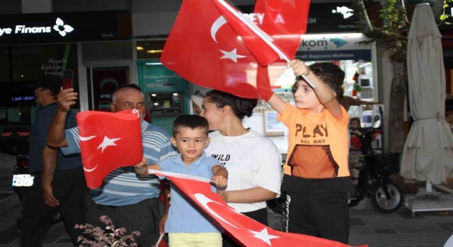 Uşakta kurtuluş etkinlikleri Kurtuluş Korteji ile başladı