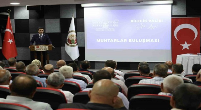 Vali Aygöl muhtarlar ile bir araya geldi