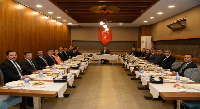 Vali Çiftçiden Kaymakamlara veda