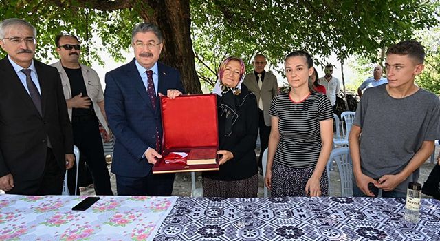 Vali Yılmaz’dan Şehit Ailesine Ziyaret