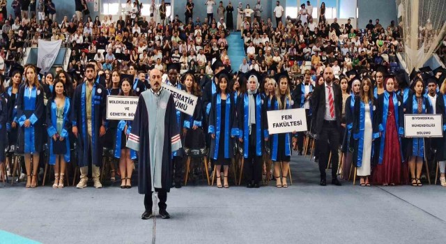 ZBEÜde mezuniyet coşkusu