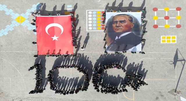 100. yıl coşkusu Kastamonuda! Öğrencilerden 100. yıla özel koreografi