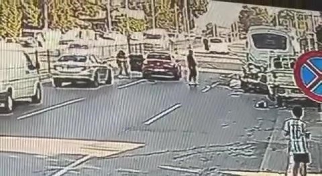 4 aracın karıştığı zincirleme kazanın görüntüleri ortaya çıktı