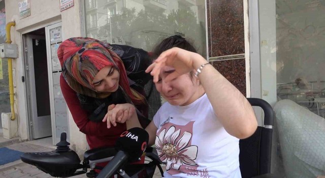 Akülü tekerlekli sandalyesine kavuştu, sevinç gözyaşları döktü: Serebral palsi hastası Senanın mutlu günü