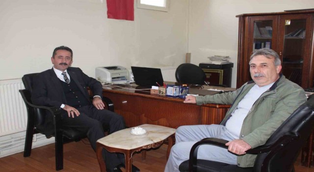 Almazdan Türkiye Gazetesine ziyaret